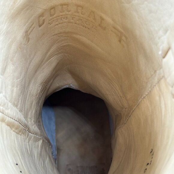 Corral Crater Bone Embroidered Snip Toe Boots - Picture 8 of 14